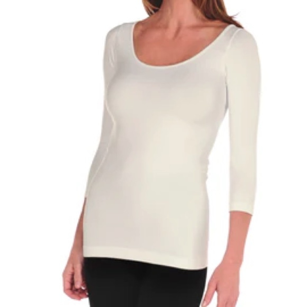 NWOT Tees By Tina 3/4  Sleeve Scoop Neck Top OS